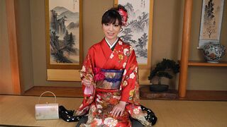 Yuria Tominaga in kimono gets things on her beaver